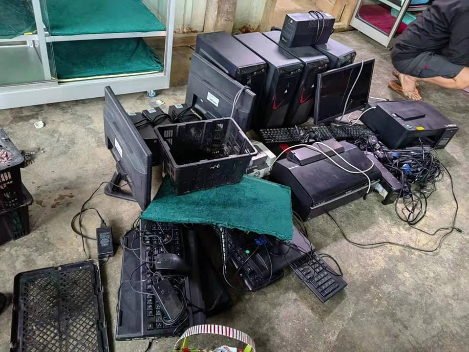 Soldiers Destroy Computer Centre In Hpakant